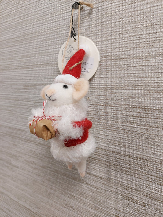 Santa mouse w/present