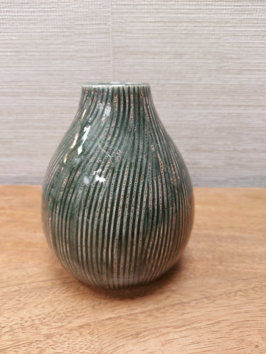 Green ceramic vase 014