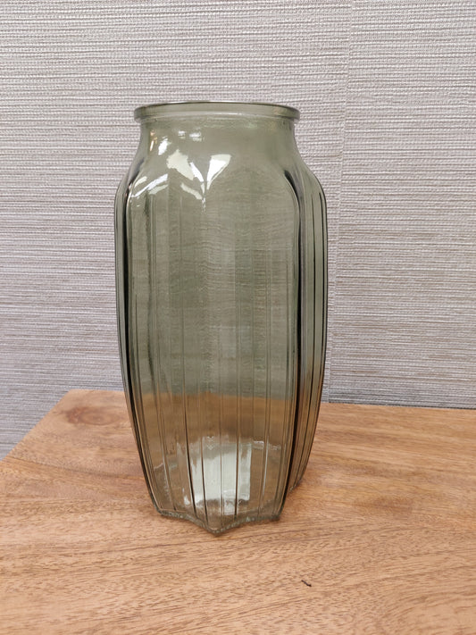 Green glass vase 281