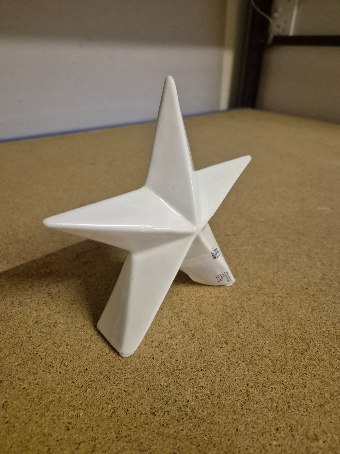 Ceramic White Star Standing Decoration